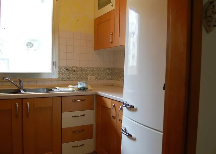 Apartment - Rosmini1 - A Pochi Passi Dal Mare, Climatizzato *