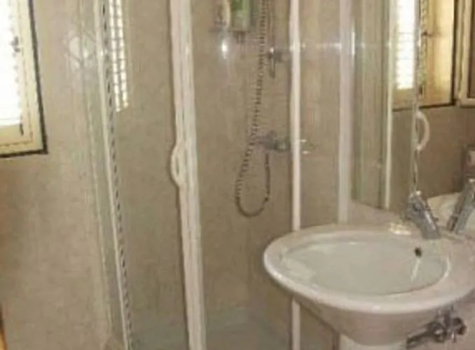 - Rosmini1 - A Pochi Passi Dal Mare, Climatizzato Apartment